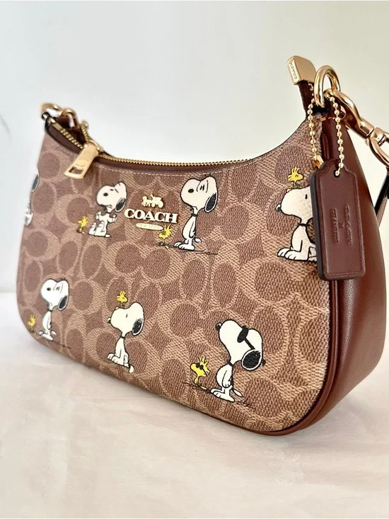 Coach x Peanuts Brown Signature Snoopy Crossbody Bag - Picture 4 of 6